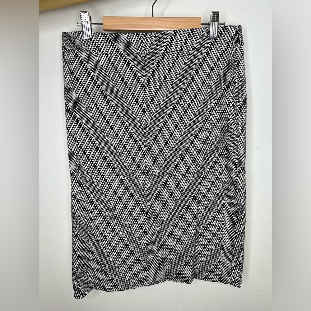The Limited Pencil Skirt